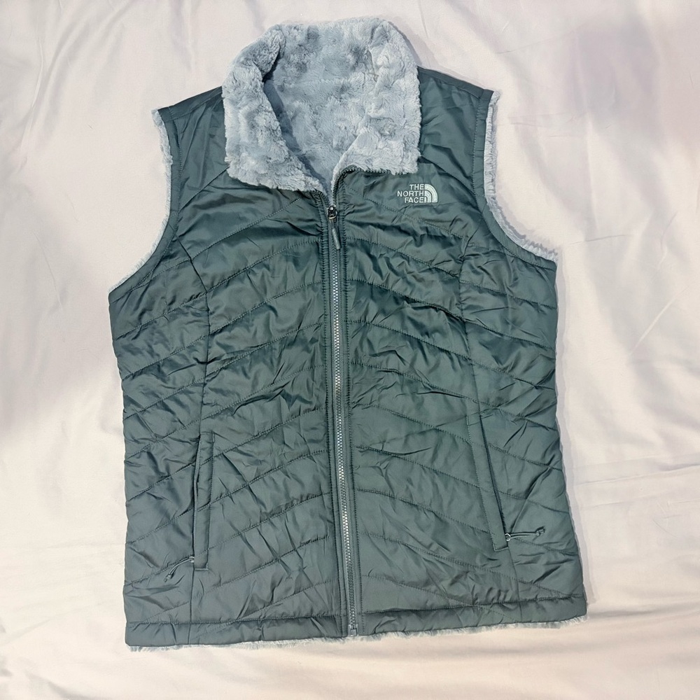 The North Face Women’s Mossbud Insulated Green Reversible Vest Size L